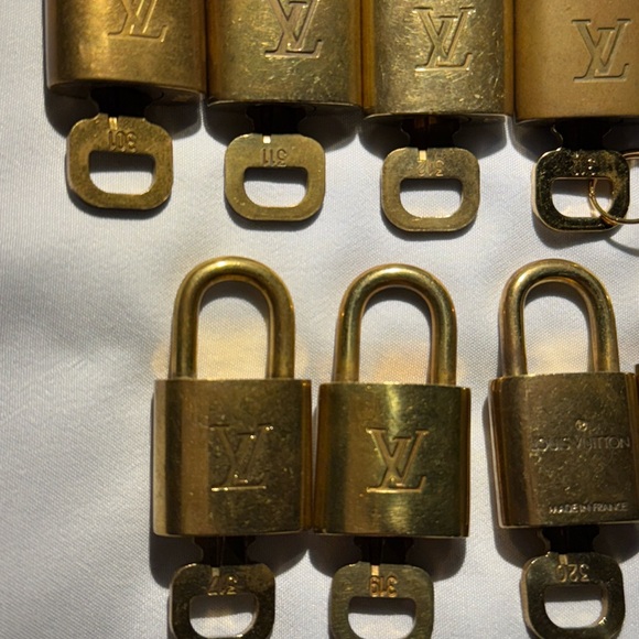 Louis Vuitton Gold Lock and Key Collection - Picture 5 of 6